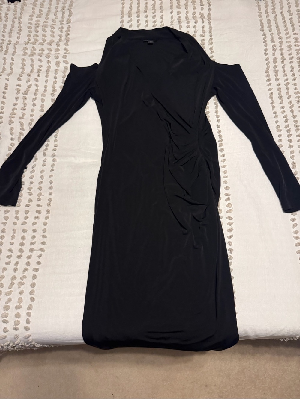 DKNY Black Cold-Shoulder Long Sleeve Ruched Dress